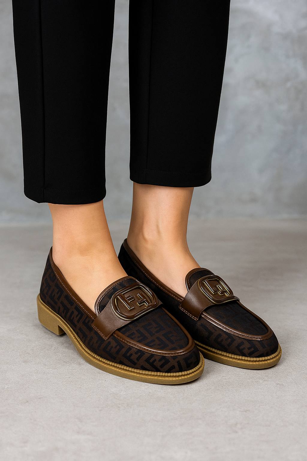 GLOSSY LOAFER POUR FEMME