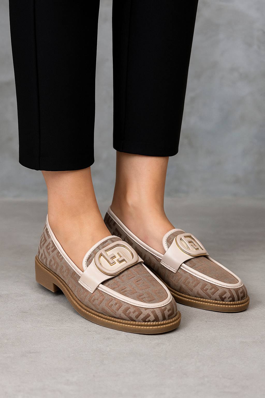 GLOSSY LOAFER POUR FEMME